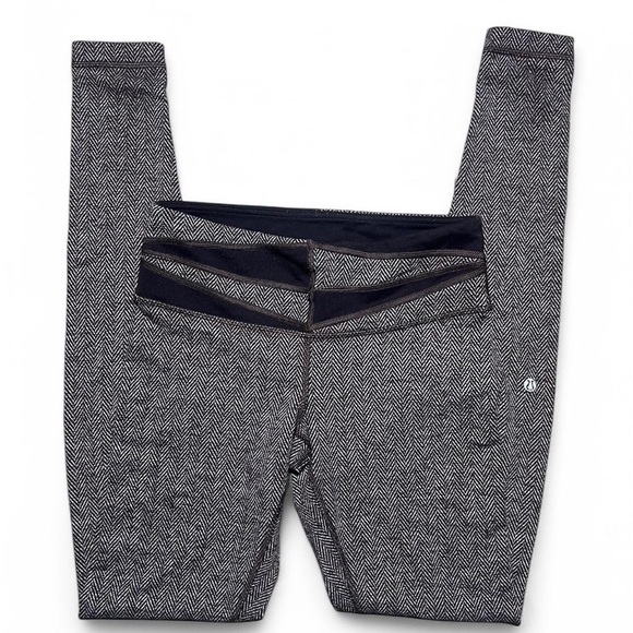 lululemon athletica Pants - Grey herringbone Lululemon printed leggings